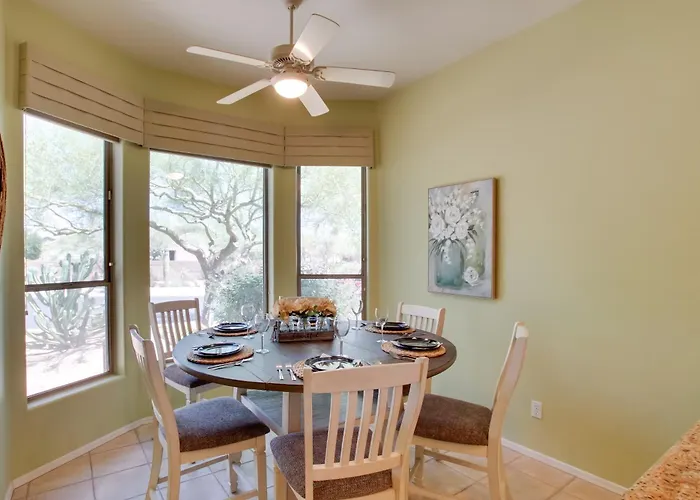Walk To Trails: Mtn-view Mesa Getaway W/ Gril Holiday home